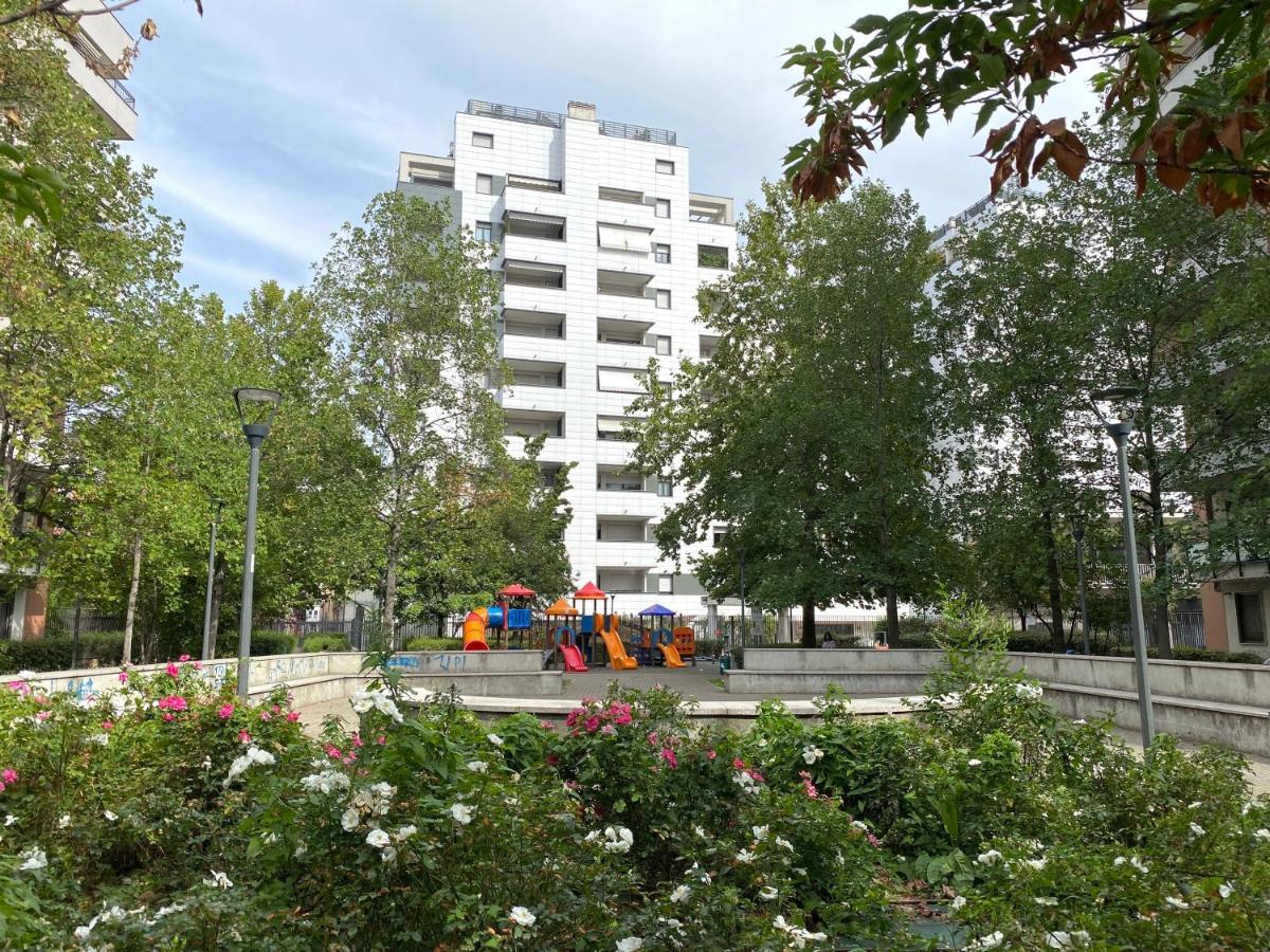 Appartamento con giardino max 6 persone sulla mm3 gialla Milano Esterno foto