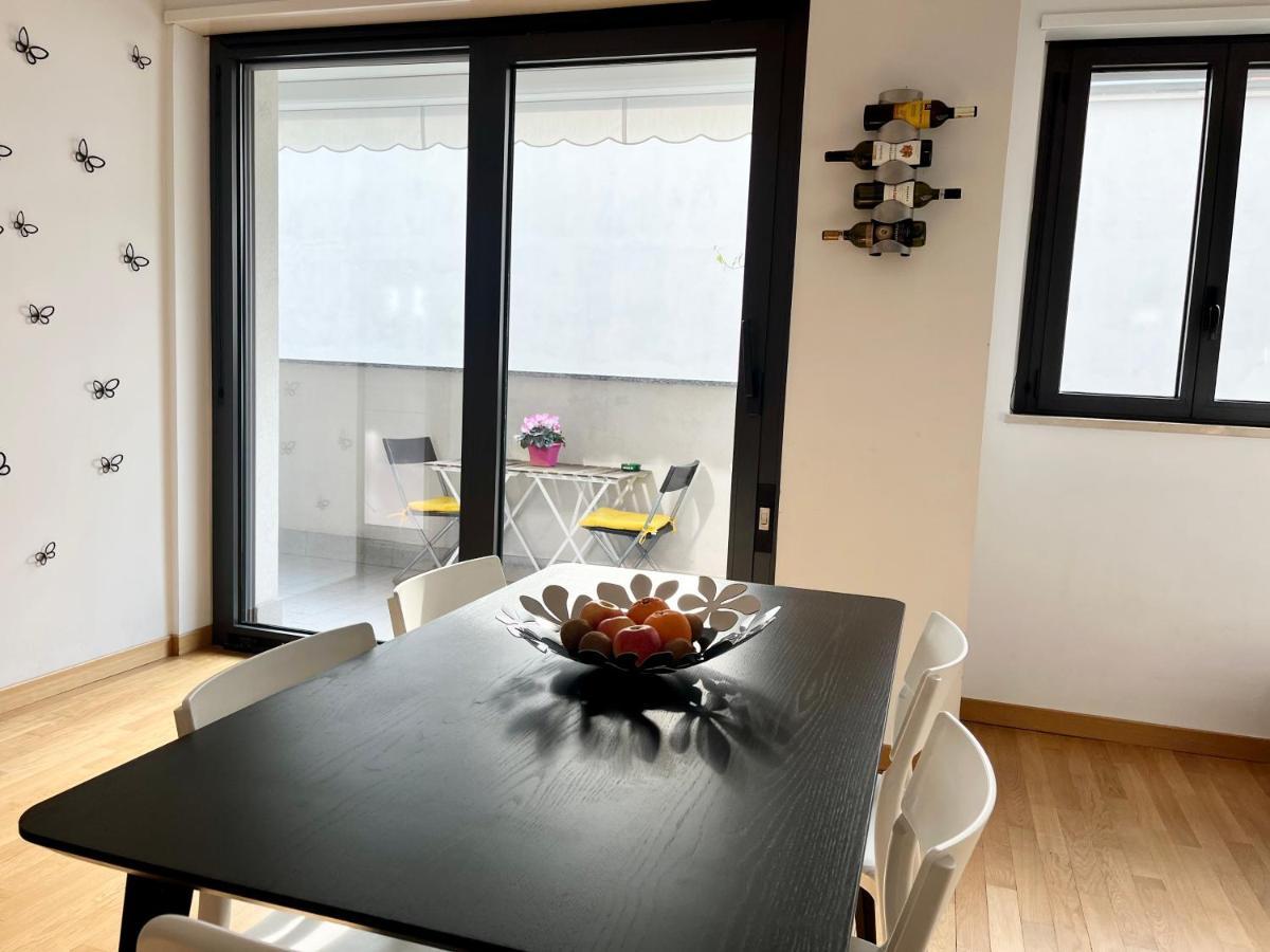 Appartamento con giardino max 6 persone sulla mm3 gialla Milano Esterno foto